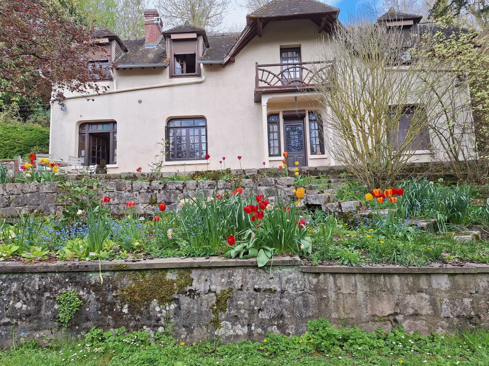 Maison familiale 119 m² – 3 chambres – Terrain de 4 350 m²